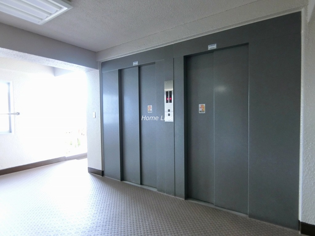 高島平ハイツ　エレベーターホール